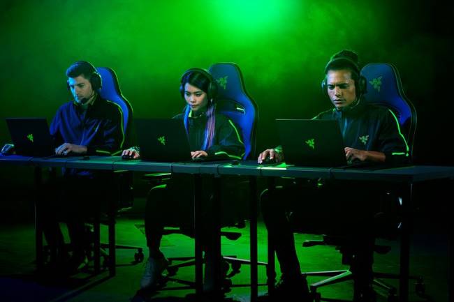 blackshark v2 pro Razer ZF6485 czarny dźwięk w grach